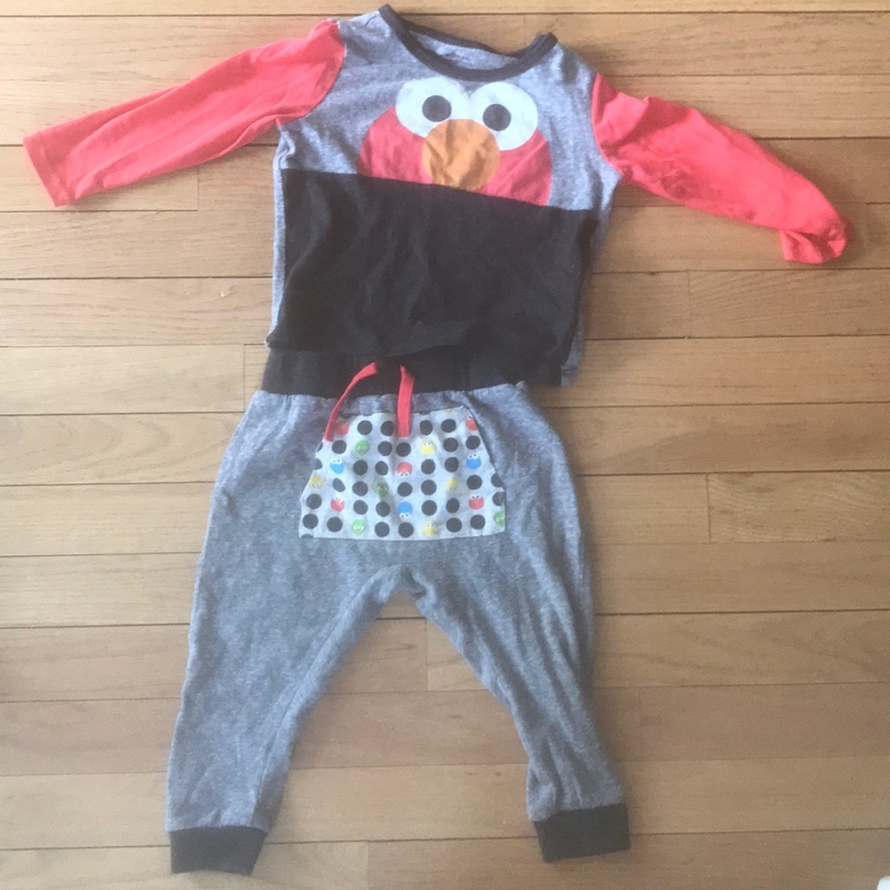 24 month Sesame Street Elmo Outfit